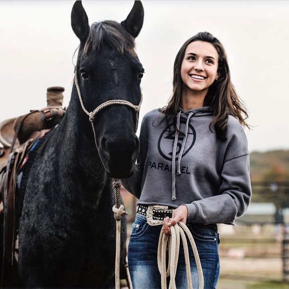 Meet your Posher, Chloe - Picture 1 of 2